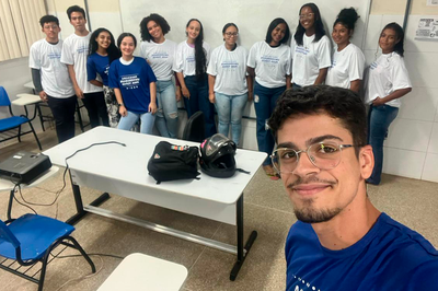 Imagem de estudantes durante aula do Programa UPT/UFOB 2024