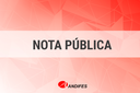 Imagem em fundo vermelho com texto Nota Pública e marca da Andifes