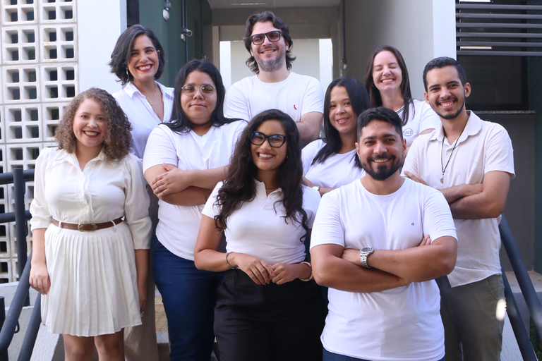 Imagem de professores e estudantes do grupo de pesquisa Diálogos Formativos em Educação em Ciências