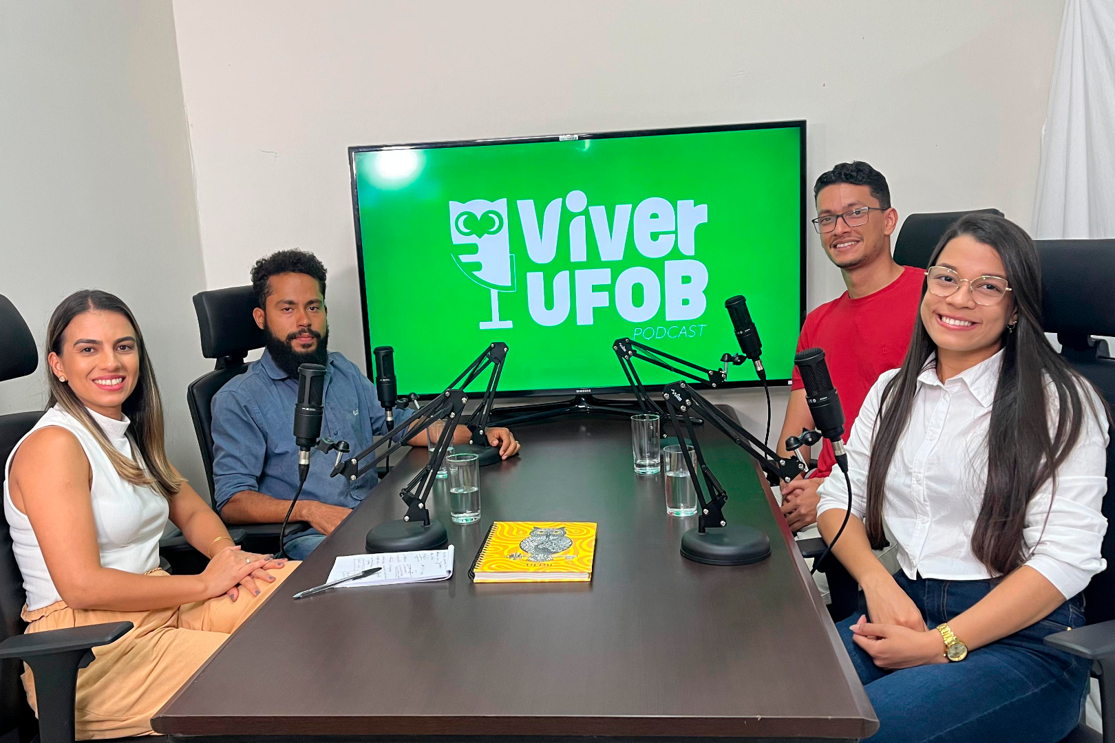 Pessoas egressas do curso de Geologia participam de novo episódio do Podcast Viver UFOB 