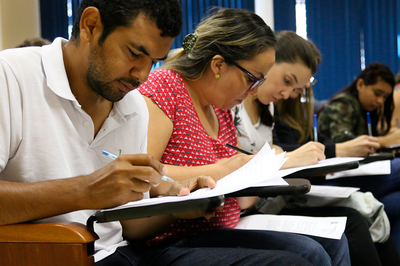 Candidatos em processo seletivo para ingresso em programa de pós-graduação da UFOB