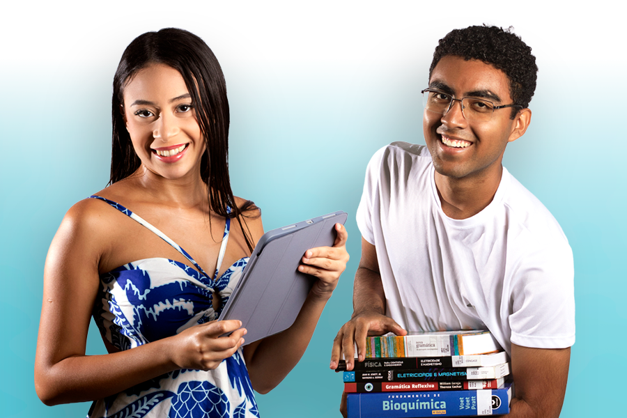 Arte em fundo azul com foto de dois estudantes da UFOB segurando um tablet e livros