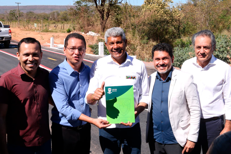 Entrega proposta ao governador da Bahia