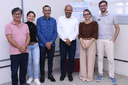 Dirigentes da UFOB posam com secretário de Ciência, Tecnologia e Inovação da Bahia após reunião, em Barreiras