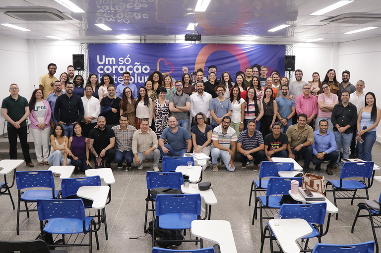 Imagem de servidores ocupantes de cargo de direção juntos no segundo Encontro de Autoavaliação da Gestão